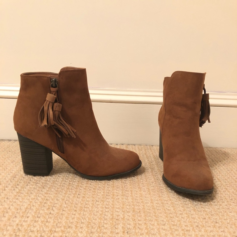 heeled booties